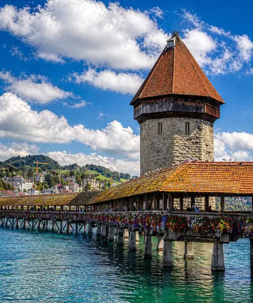 Best Time to Book a Switzerland Tour Package for Snow, Sightseeing & Festivals